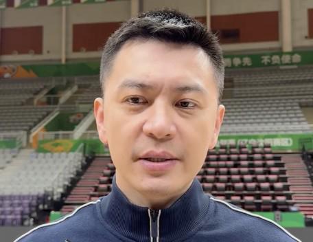 APP下载入口地址-杨鸣：青岛的实力没有因杨瀚森离开而下降；赵继伟今晚不会出战